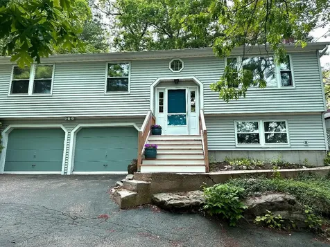 85 Taylor Street Nashua NH 03060