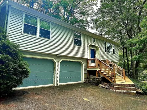 85 Taylor Street Nashua NH 03060