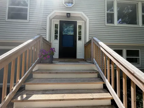 85 Taylor Street Nashua NH 03060
