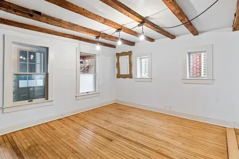 128 East Main Street Richmond VT 05477