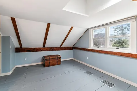 128 East Main Street Richmond VT 05477