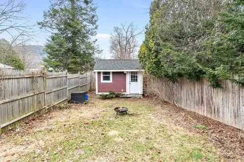 128 East Main Street Richmond VT 05477