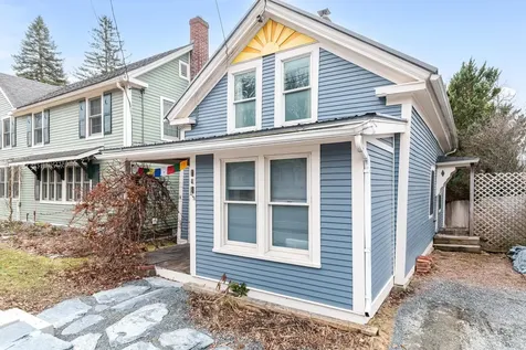 128 East Main Street Richmond VT 05477