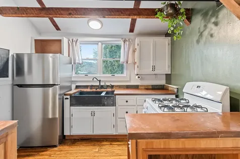 128 East Main Street Richmond VT 05477