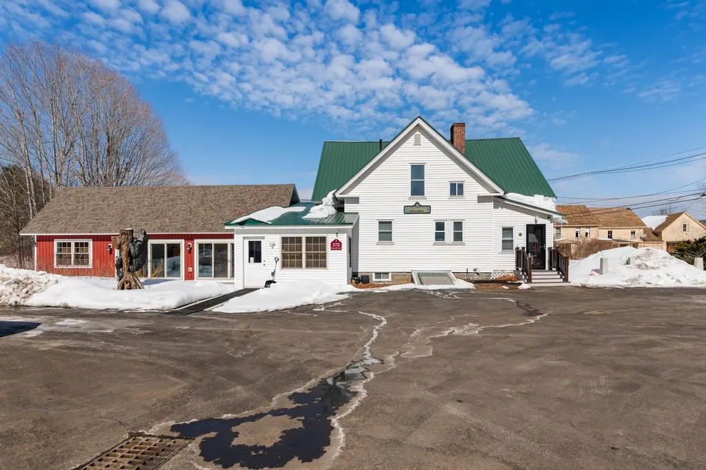 572 Tenney Mountain Highway Plymouth NH 03264