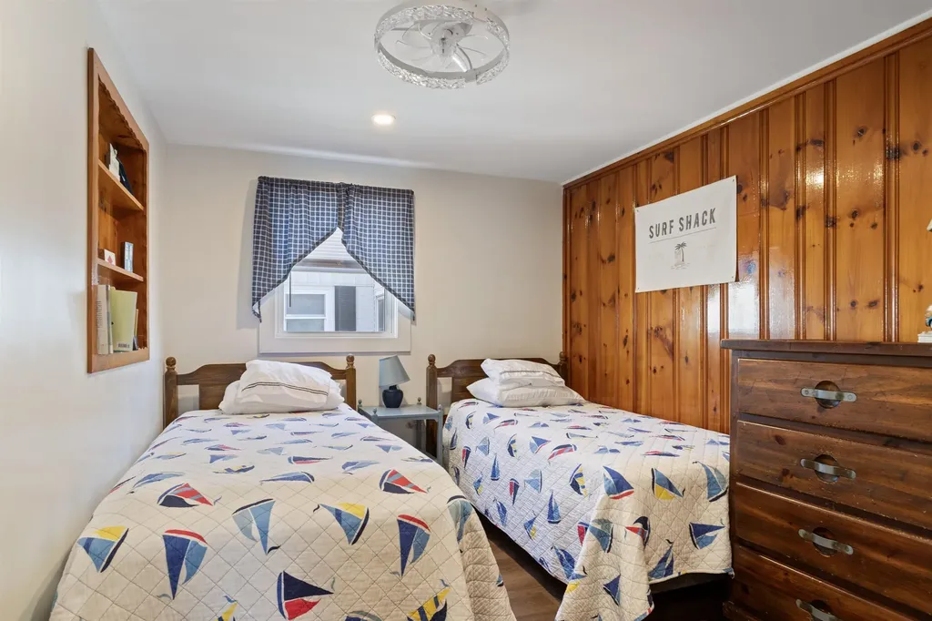 23 Diane Lane Hampton NH 03842