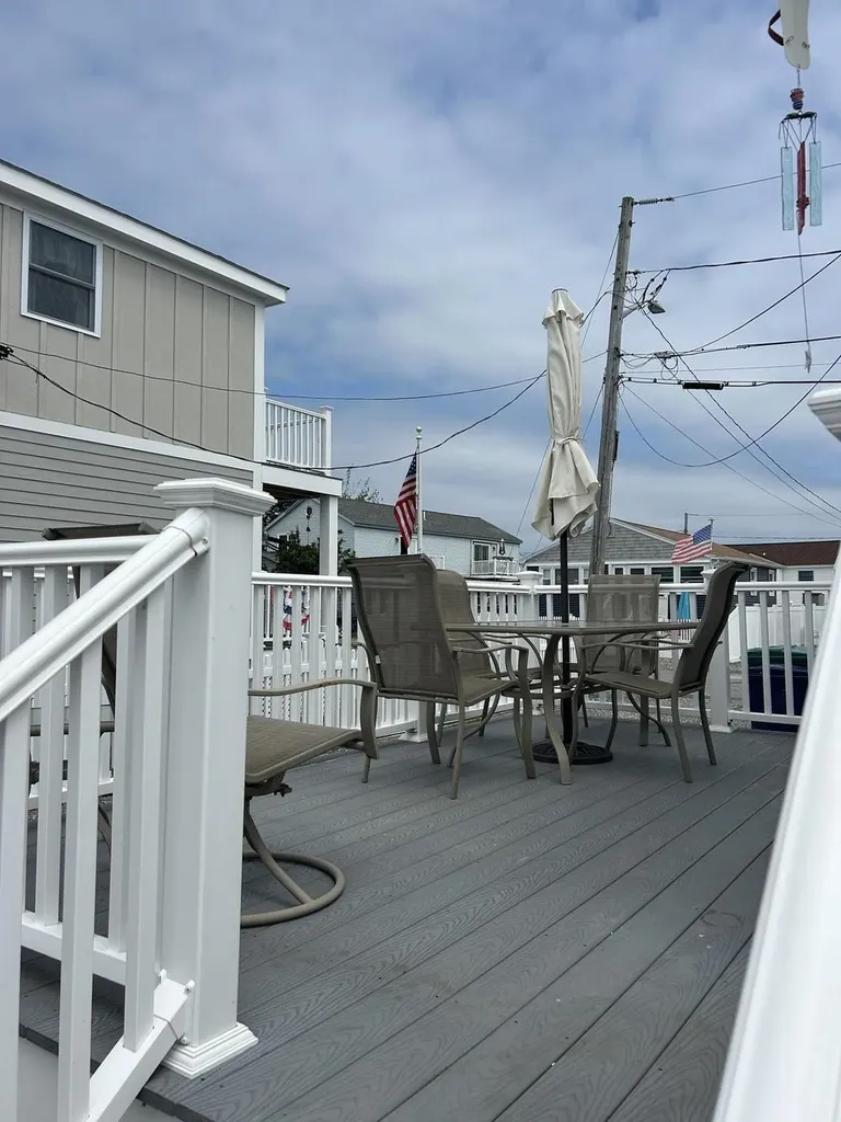 23 Diane Lane Hampton NH 03842