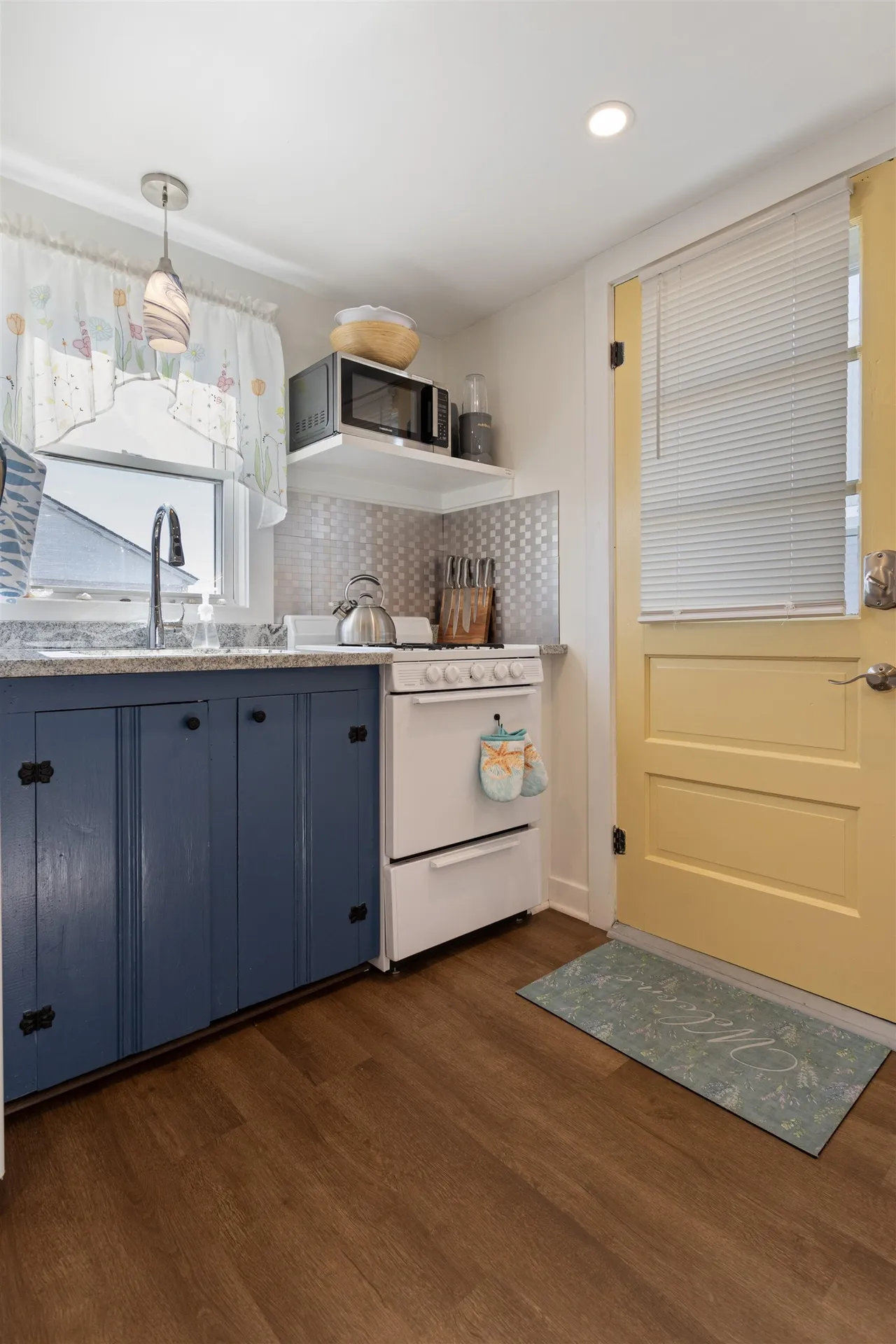 23 Diane Lane Hampton NH 03842