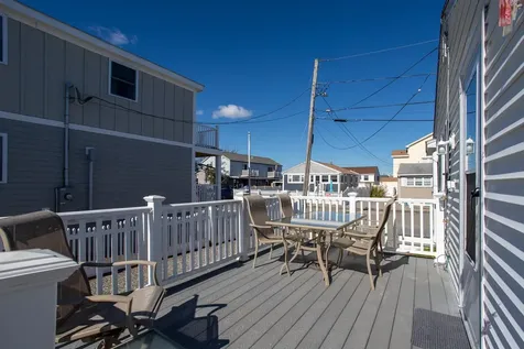 23 Diane Lane Hampton NH 03842