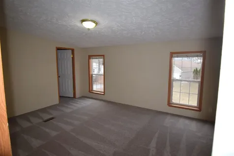 6 George's Lane Fremont NH 03044
