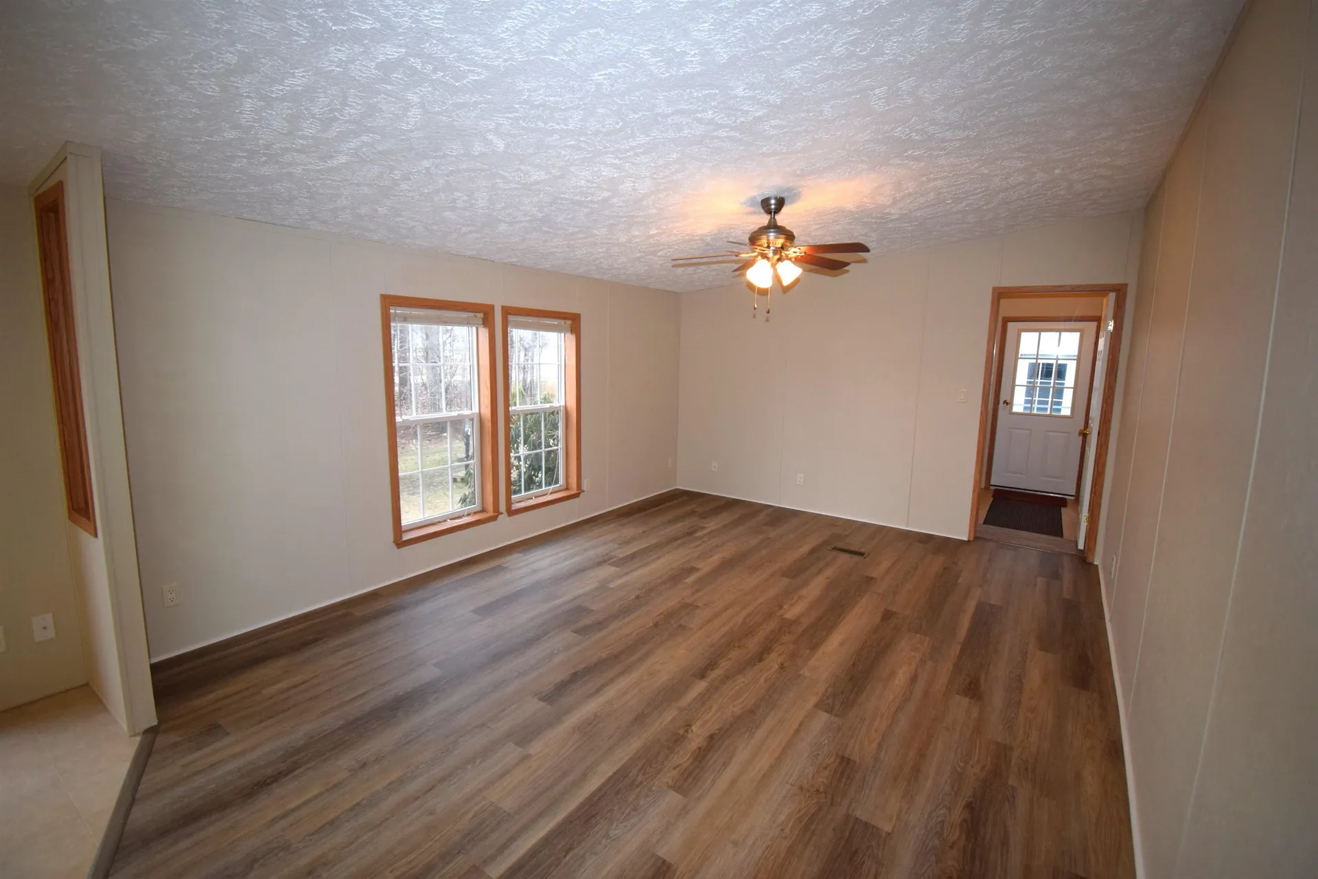 6 George's Lane Fremont NH 03044