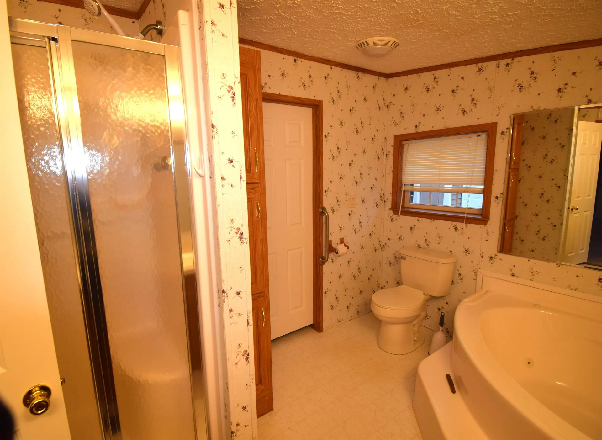 6 George's Lane Fremont NH 03044