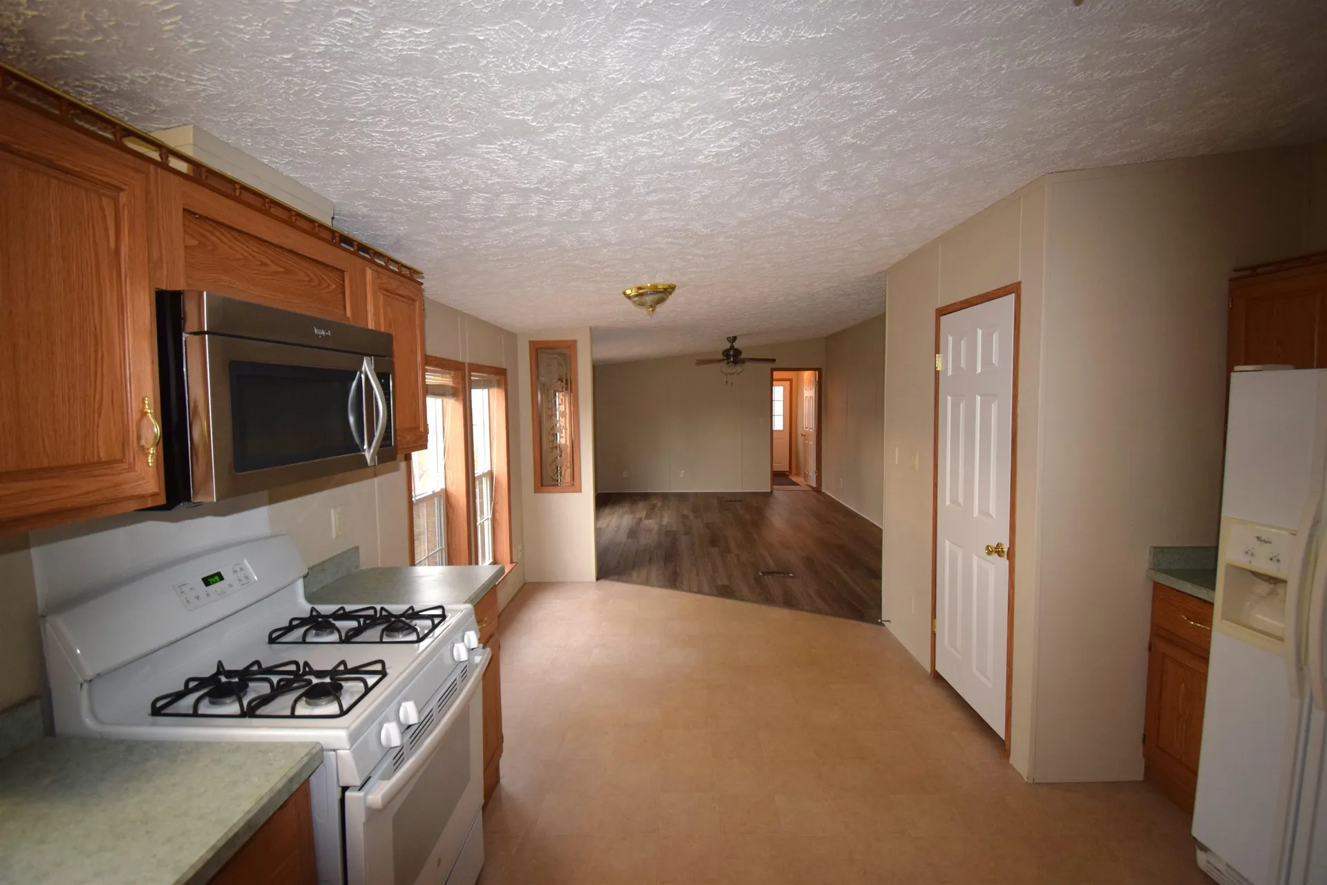 6 George's Lane Fremont NH 03044