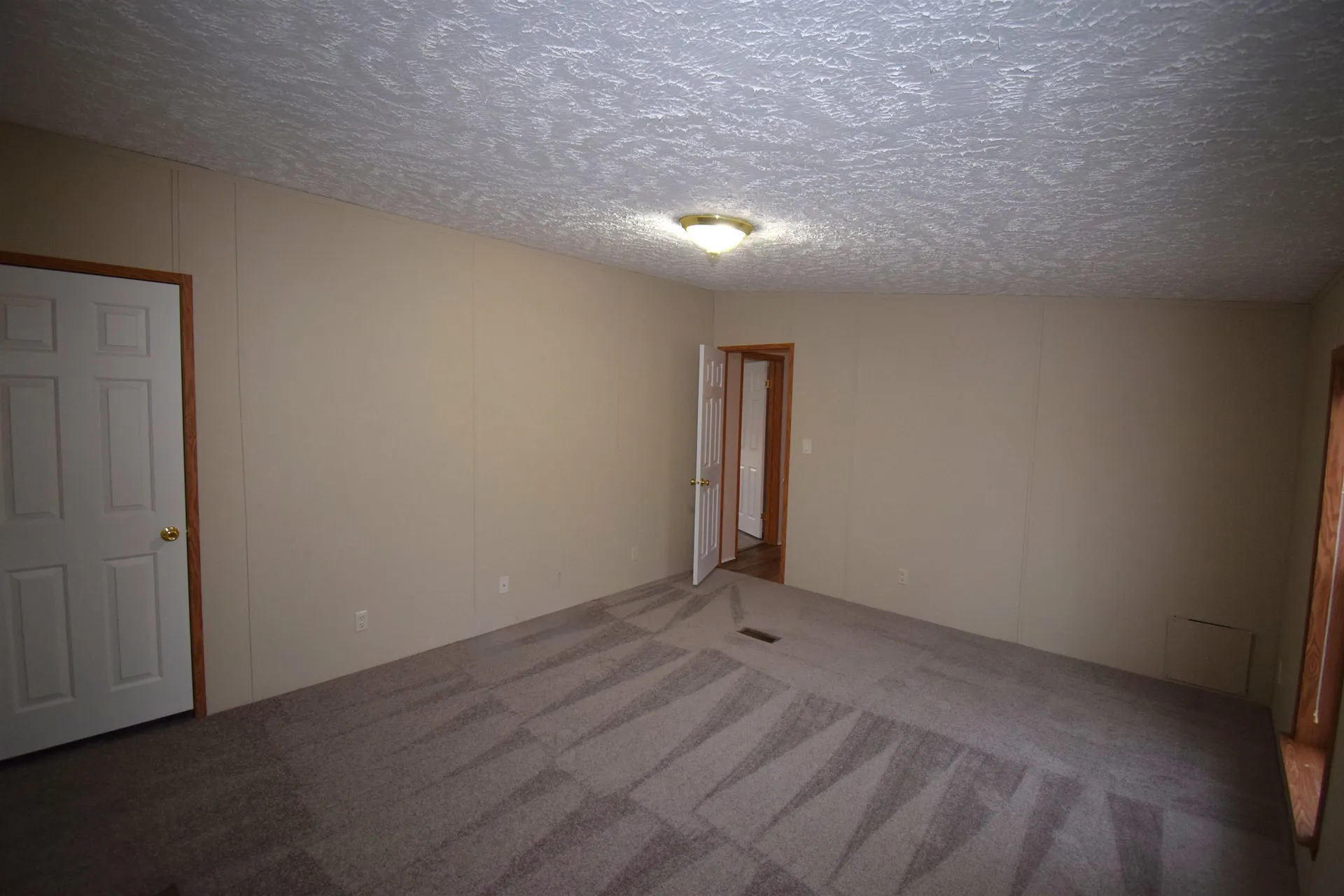 6 George's Lane Fremont NH 03044