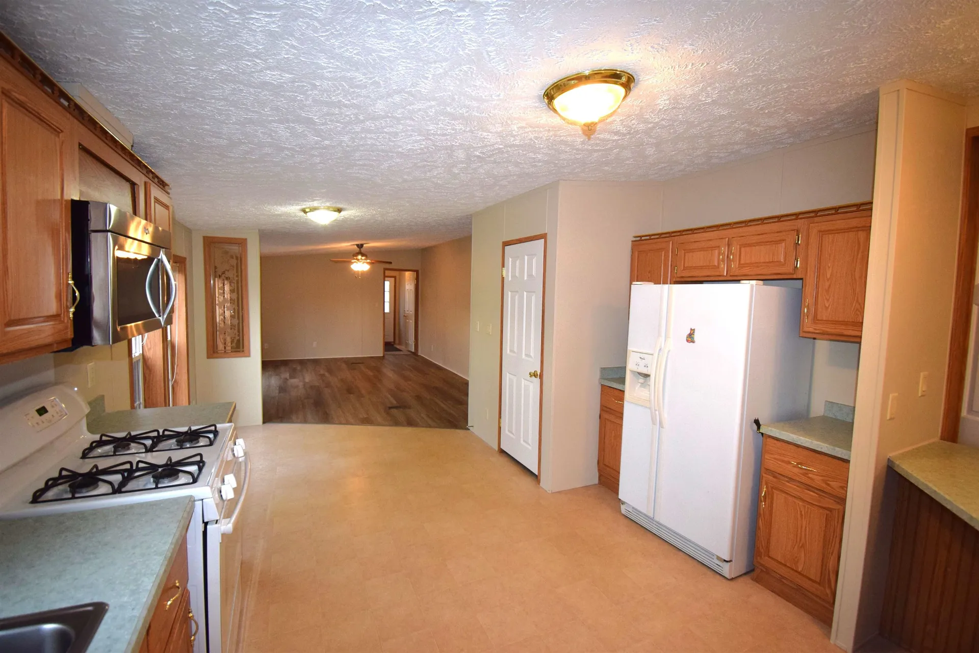 6 George's Lane Fremont NH 03044
