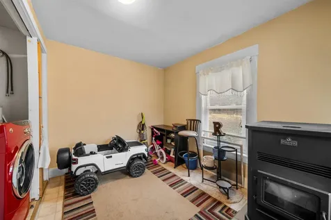 23 Concord Hill Road Pittsfield NH 03263