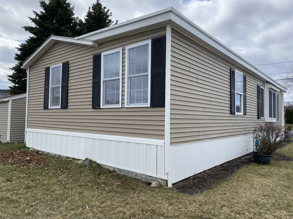 104 Whippoorwill Street Seabrook NH 03874