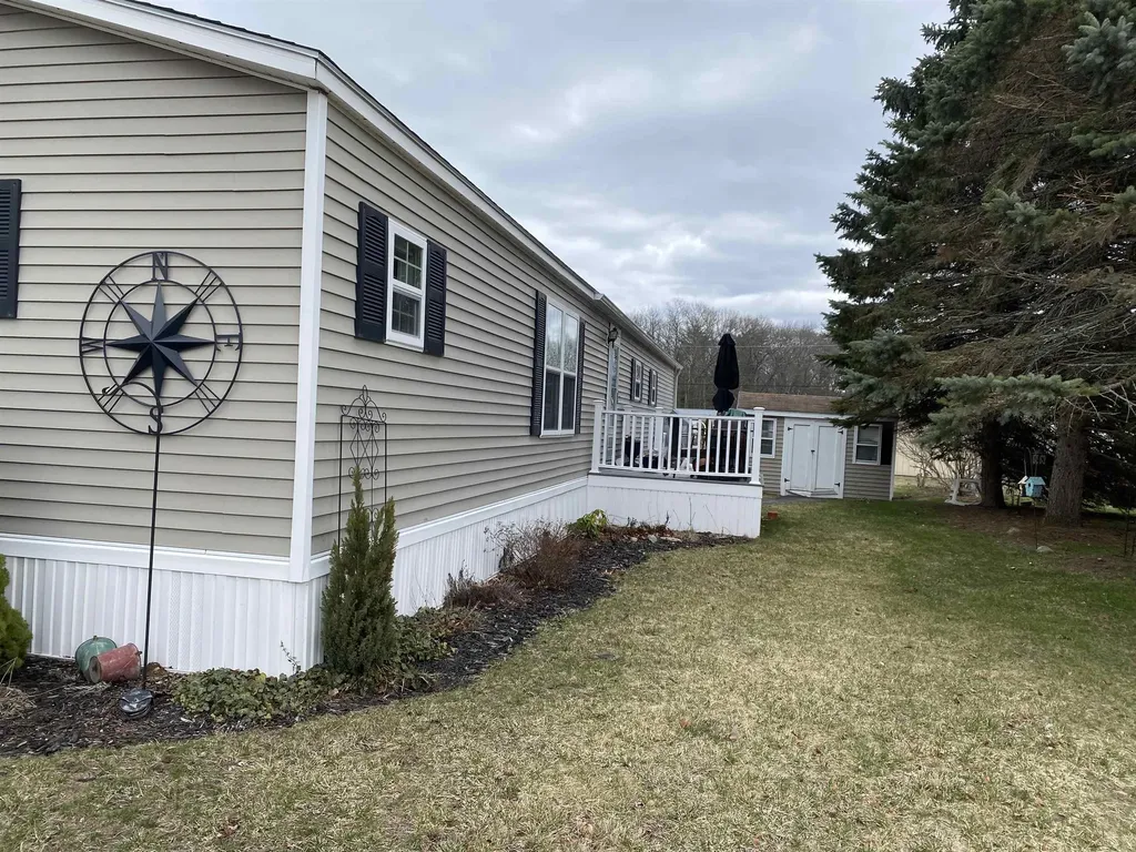 104 Whippoorwill Street Seabrook NH 03874