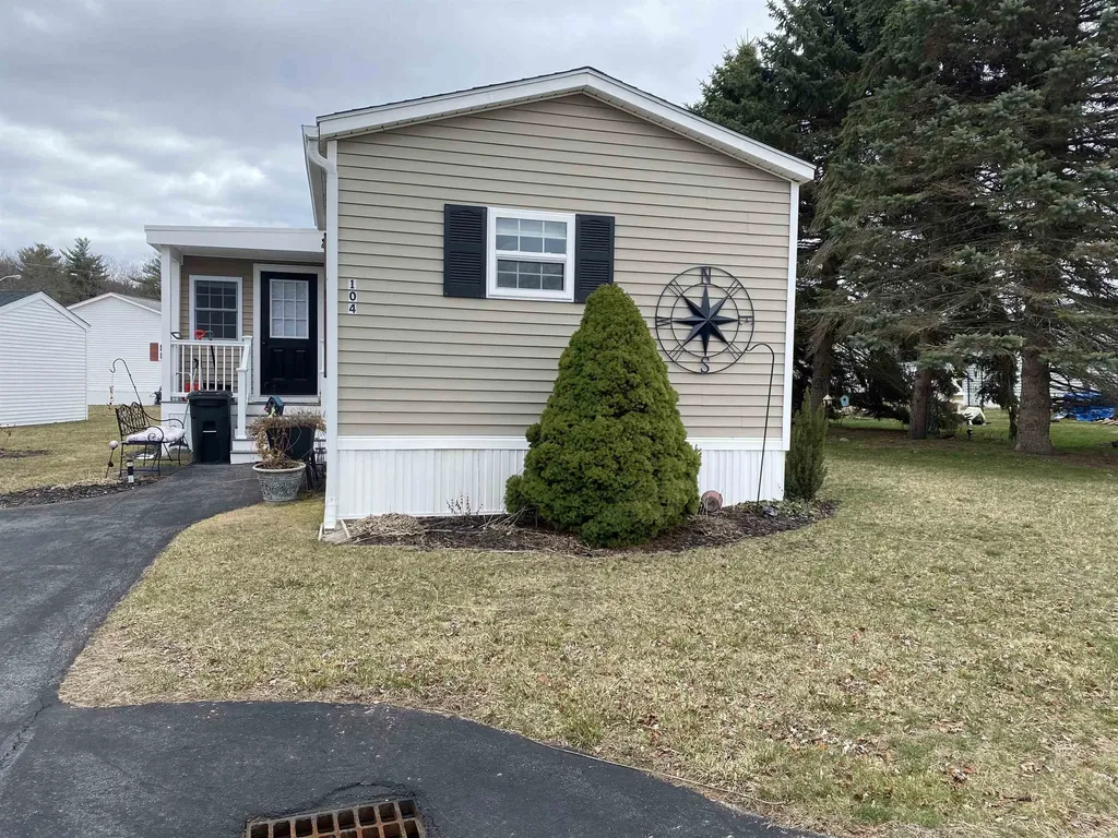 104 Whippoorwill Street Seabrook NH 03874