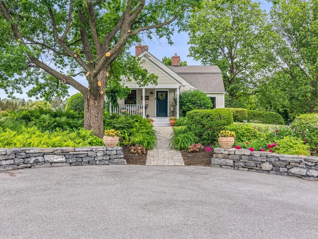1549 Hinesburg Road South Burlington VT 05403