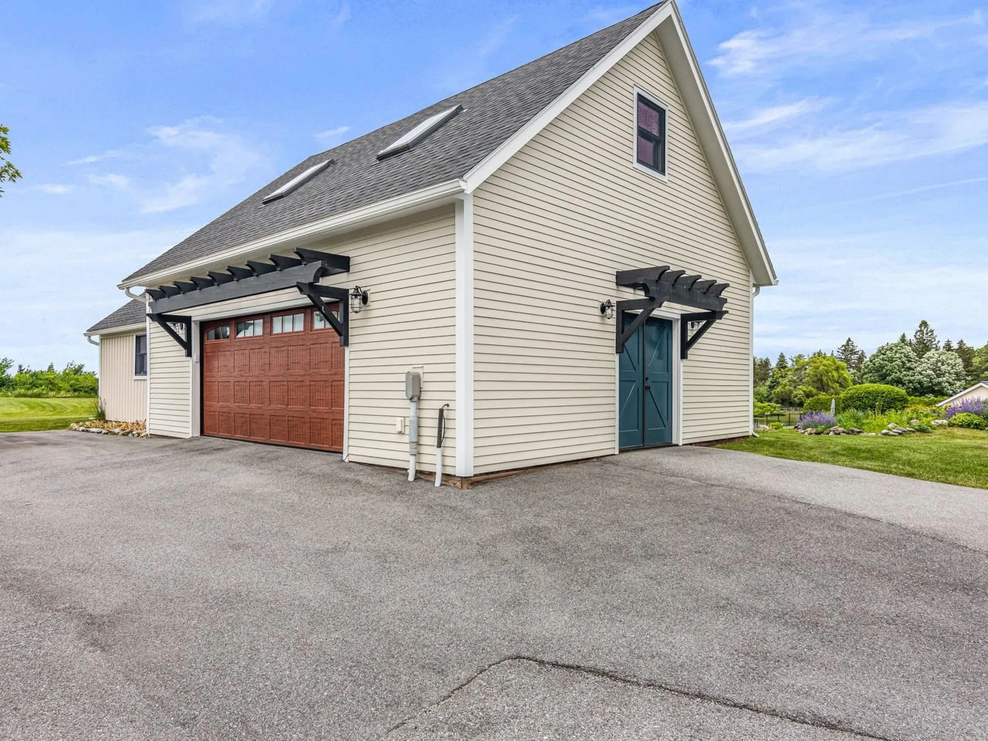 1549 Hinesburg Road South Burlington VT 05403