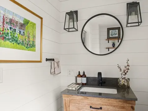 1549 Hinesburg Road South Burlington VT 05403