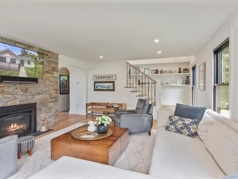 1549 Hinesburg Road South Burlington VT 05403