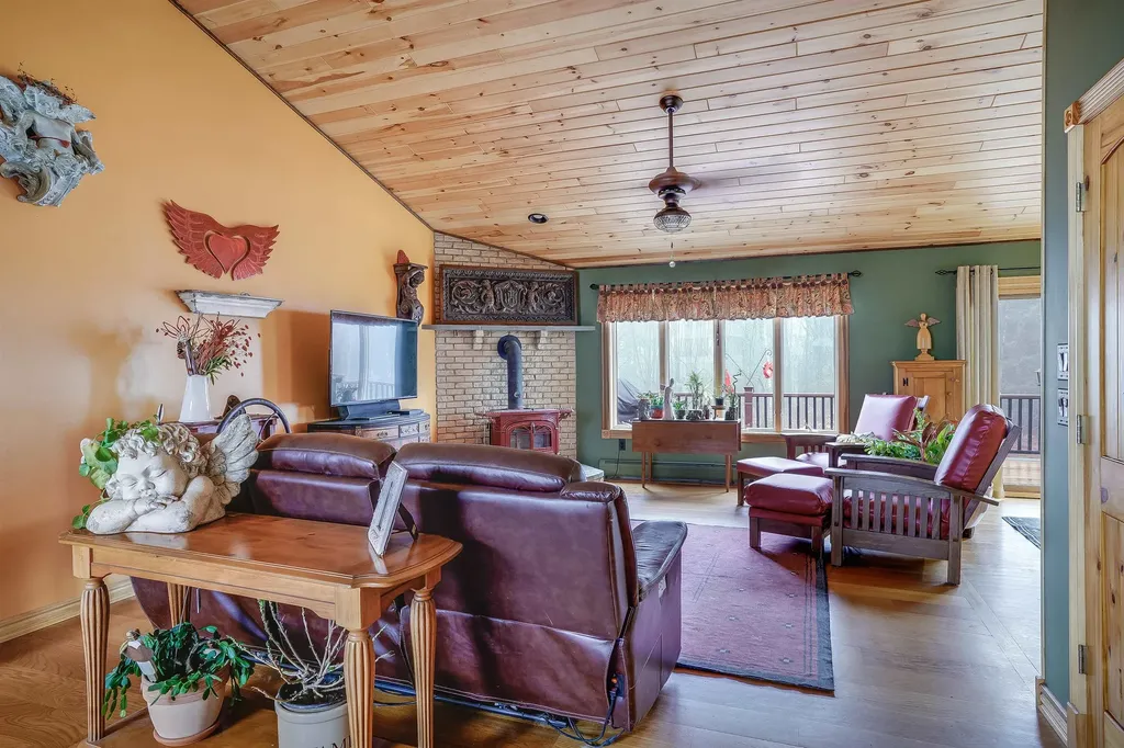 9 Tervo Road Rindge NH 03461