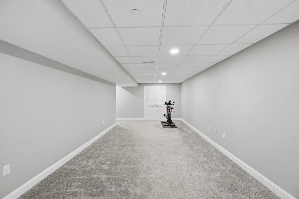 9 Redwood Road Pelham NH 03076