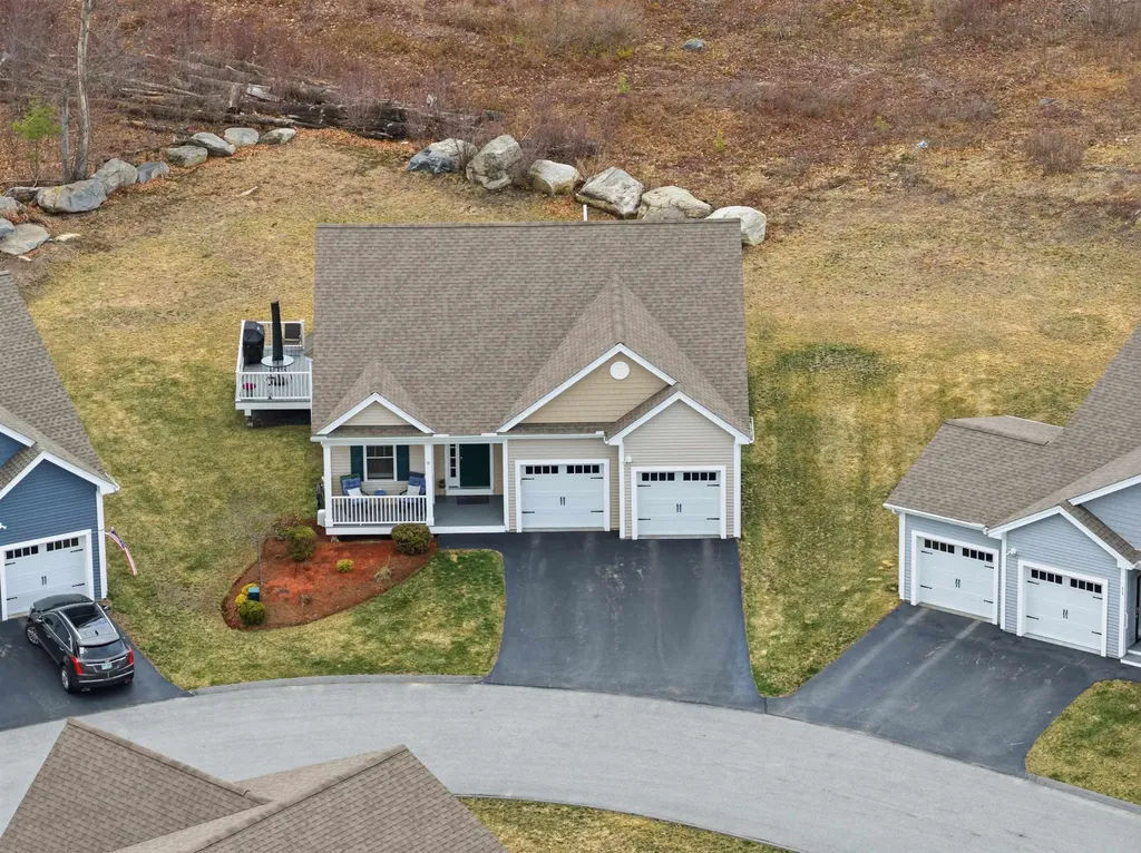 9 Redwood Road Pelham NH 03076