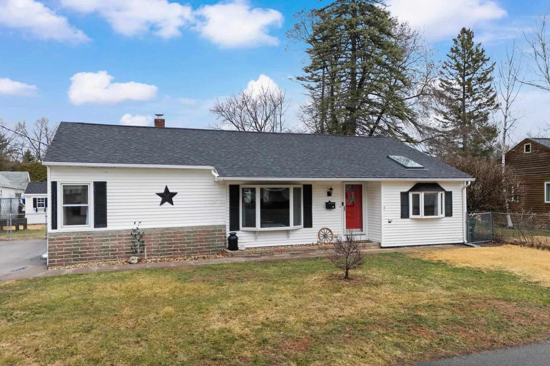 39 Ann Avenue Manchester NH 03102