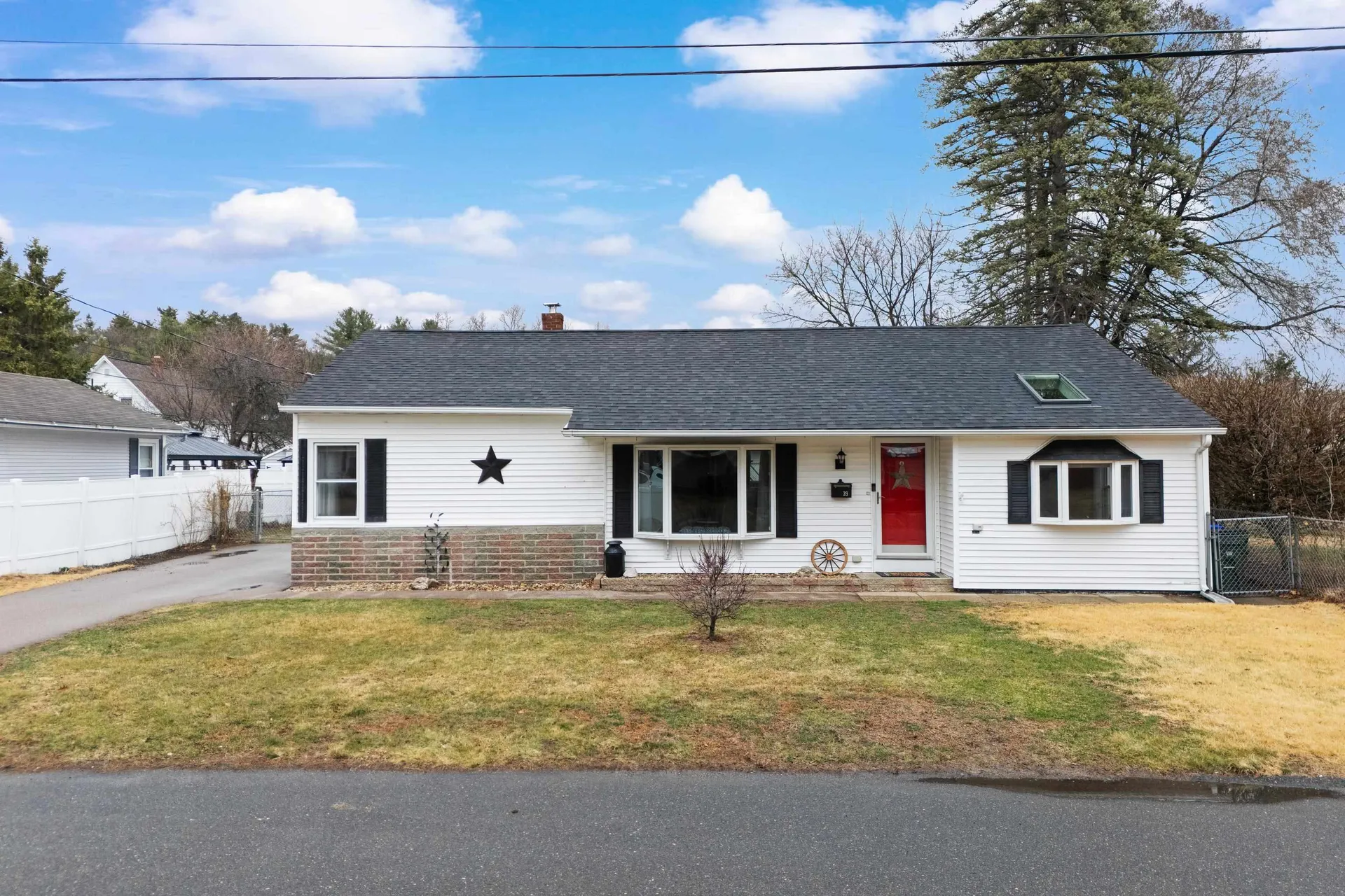 39 Ann Avenue Manchester NH 03102
