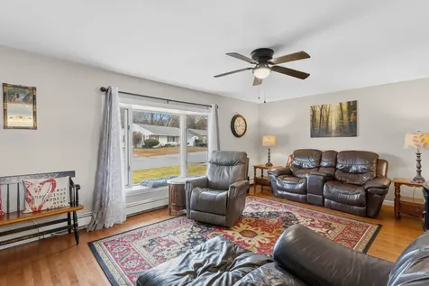 39 Ann Avenue Manchester NH 03102