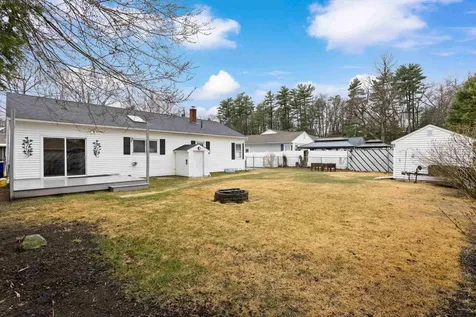 39 Ann Avenue Manchester NH 03102