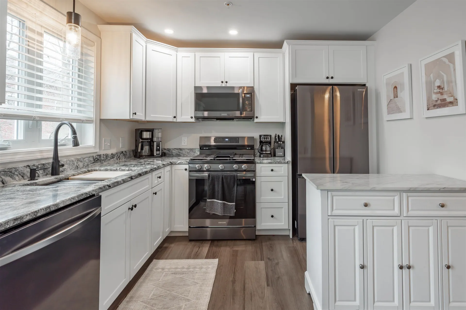 13 Sapphire Lane Nashua NH 03064