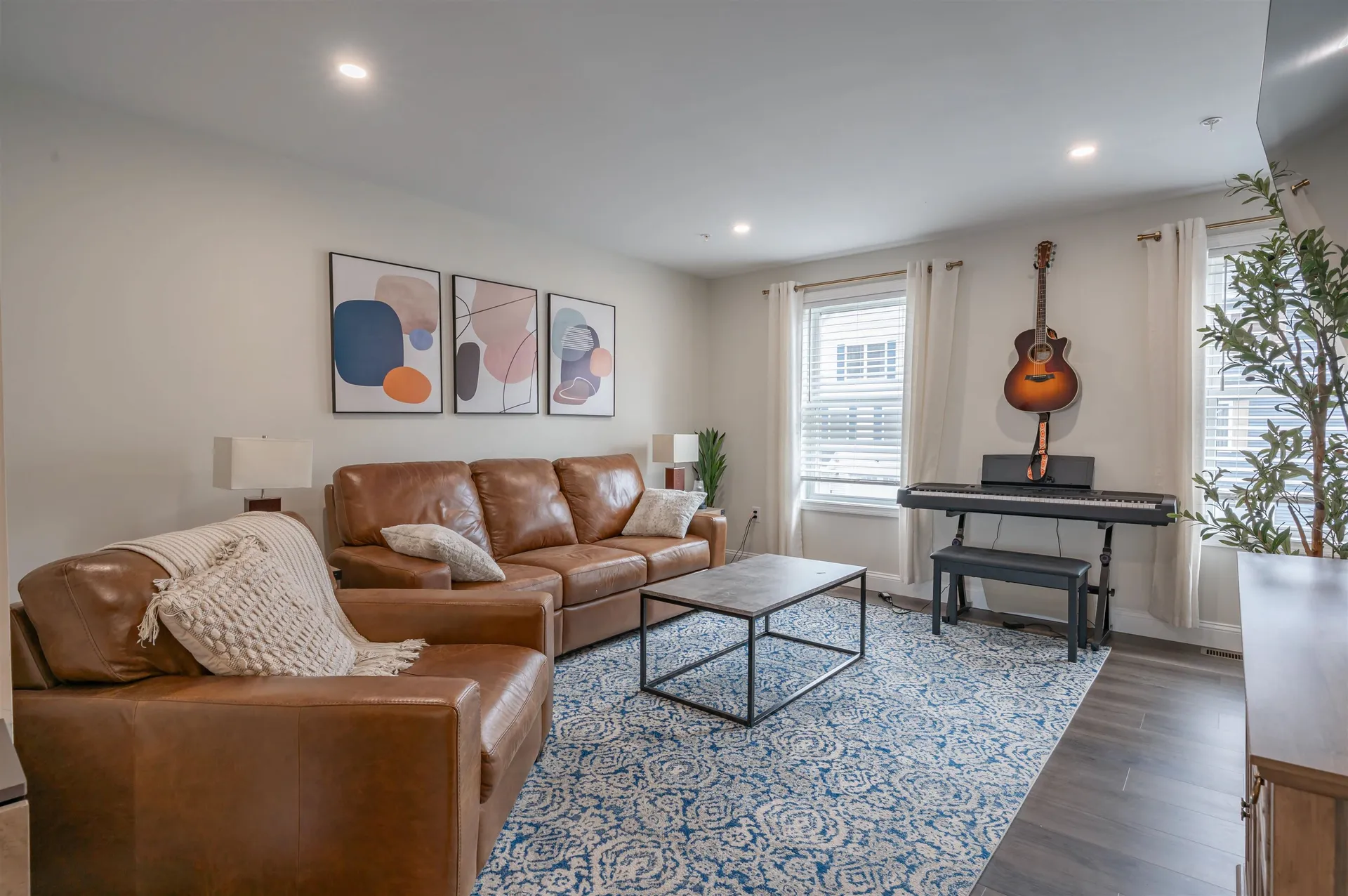13 Sapphire Lane Nashua NH 03064