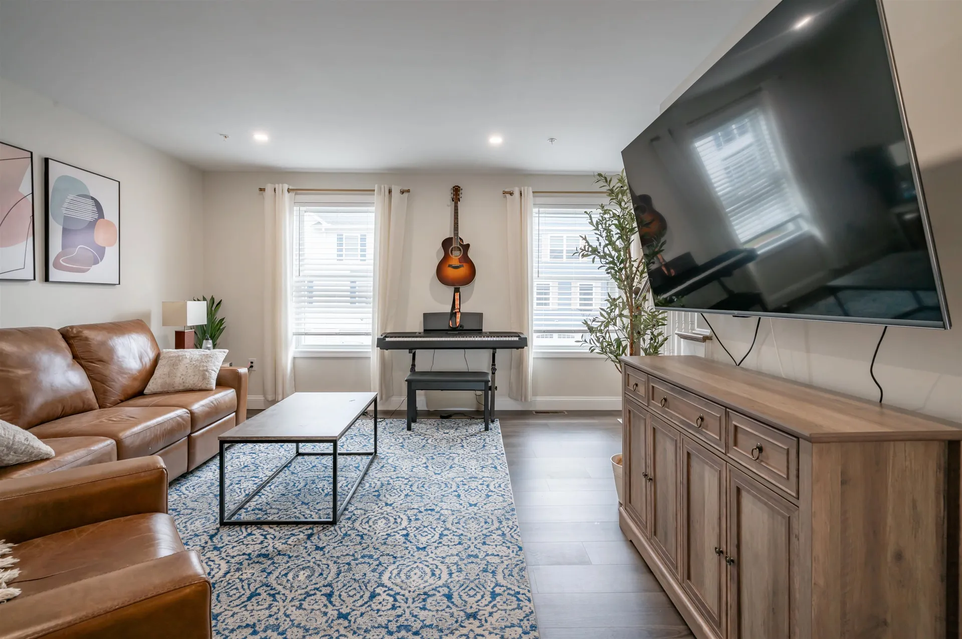 13 Sapphire Lane Nashua NH 03064