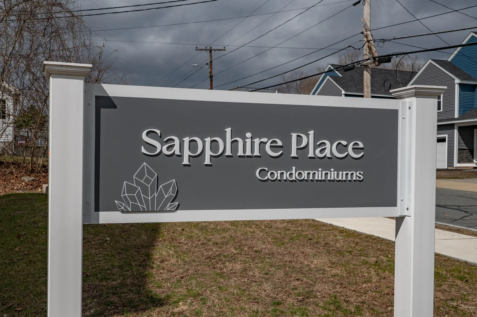 13 Sapphire Lane Nashua NH 03064