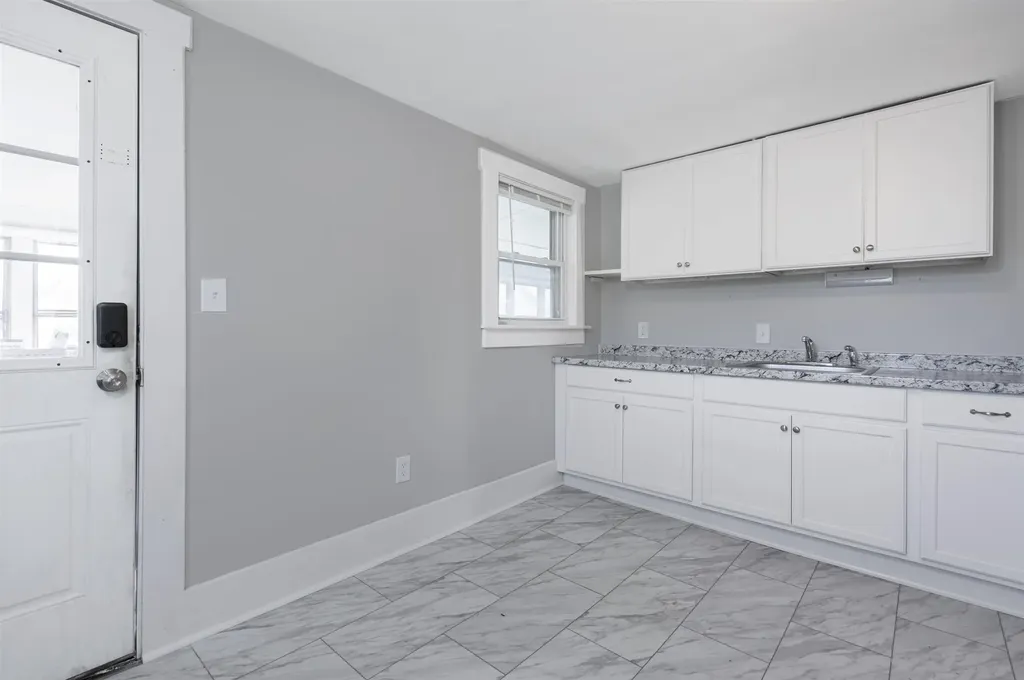 4 Water Street Newmarket NH 03857