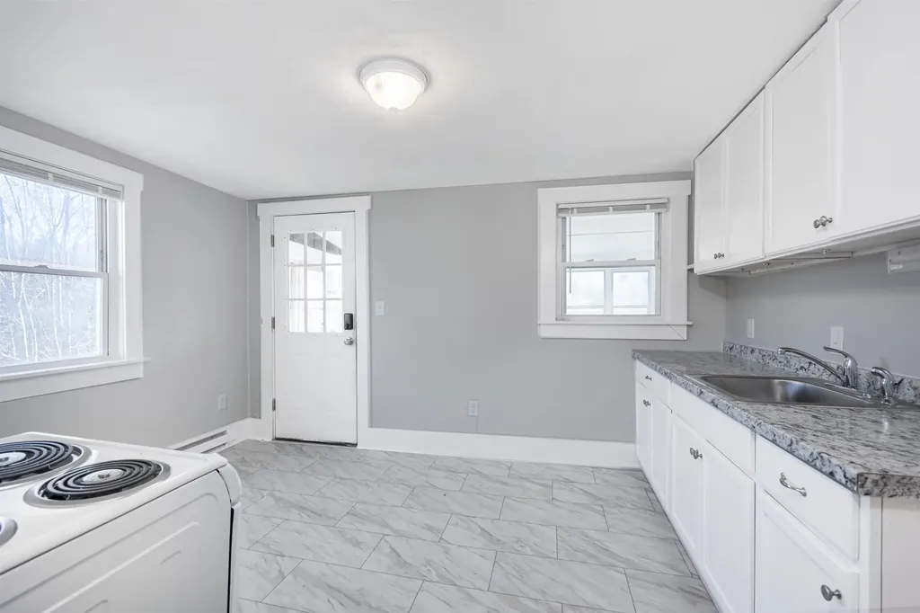 4 Water Street Newmarket NH 03857