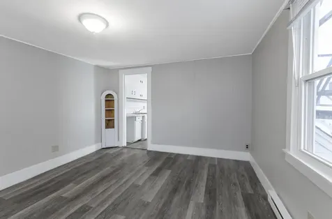 4 Water Street Newmarket NH 03857