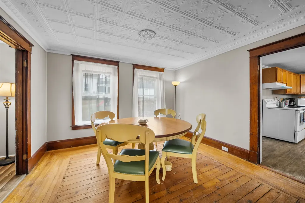 7 Elliott Street Laconia NH 03246