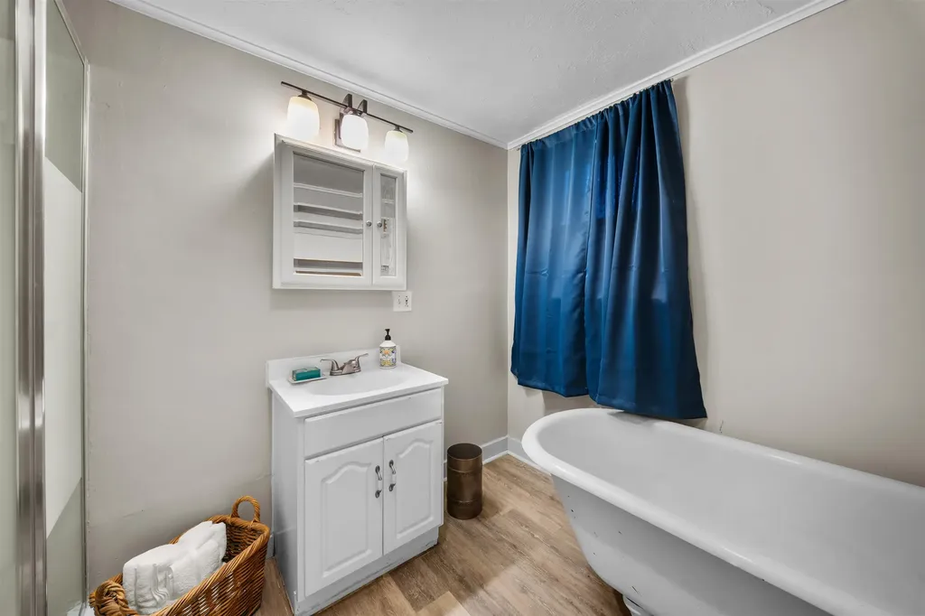 7 Elliott Street Laconia NH 03246