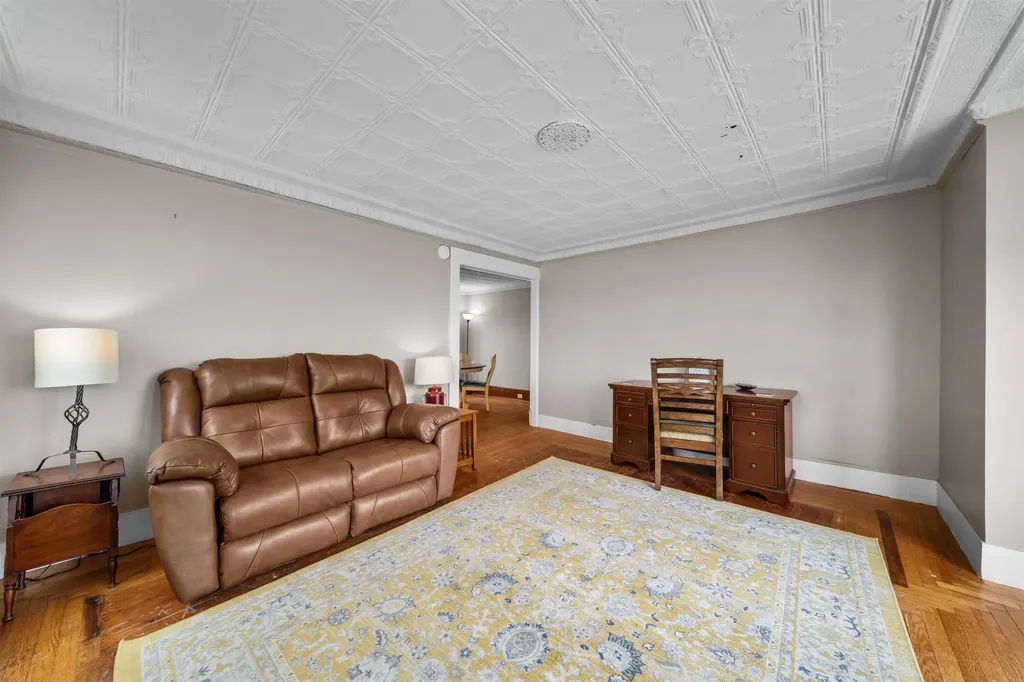 7 Elliott Street Laconia NH 03246