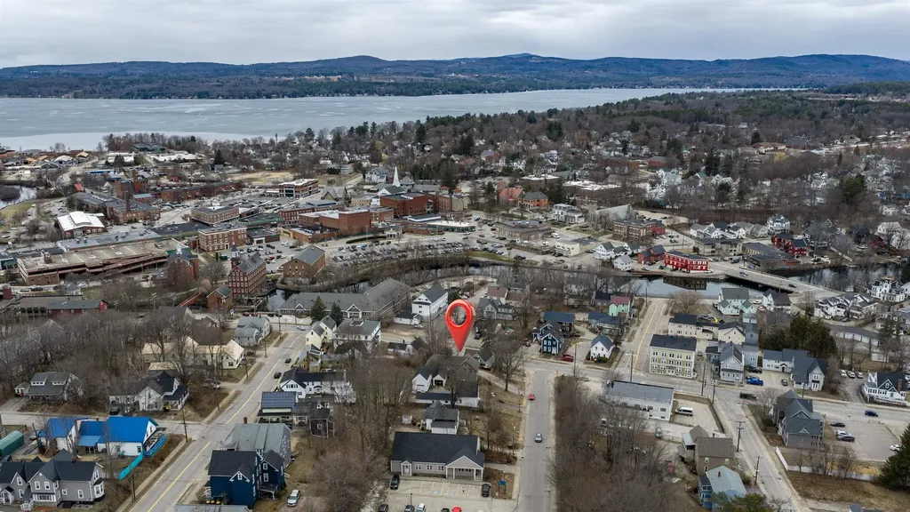 7 Elliott Street Laconia NH 03246