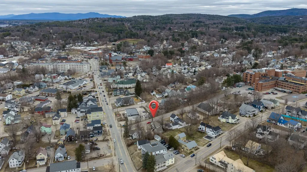 7 Elliott Street Laconia NH 03246