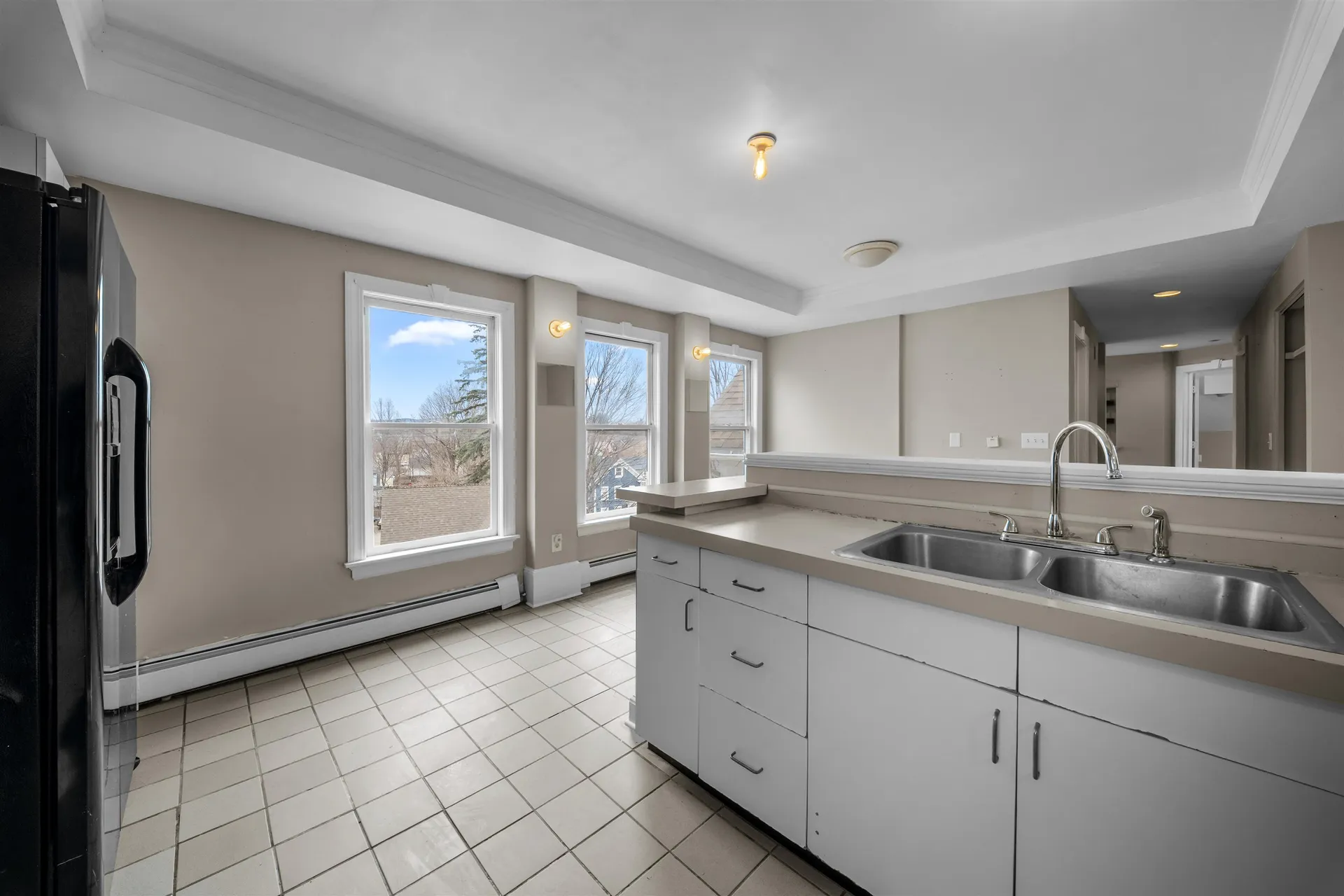7 Elliott Street Laconia NH 03246