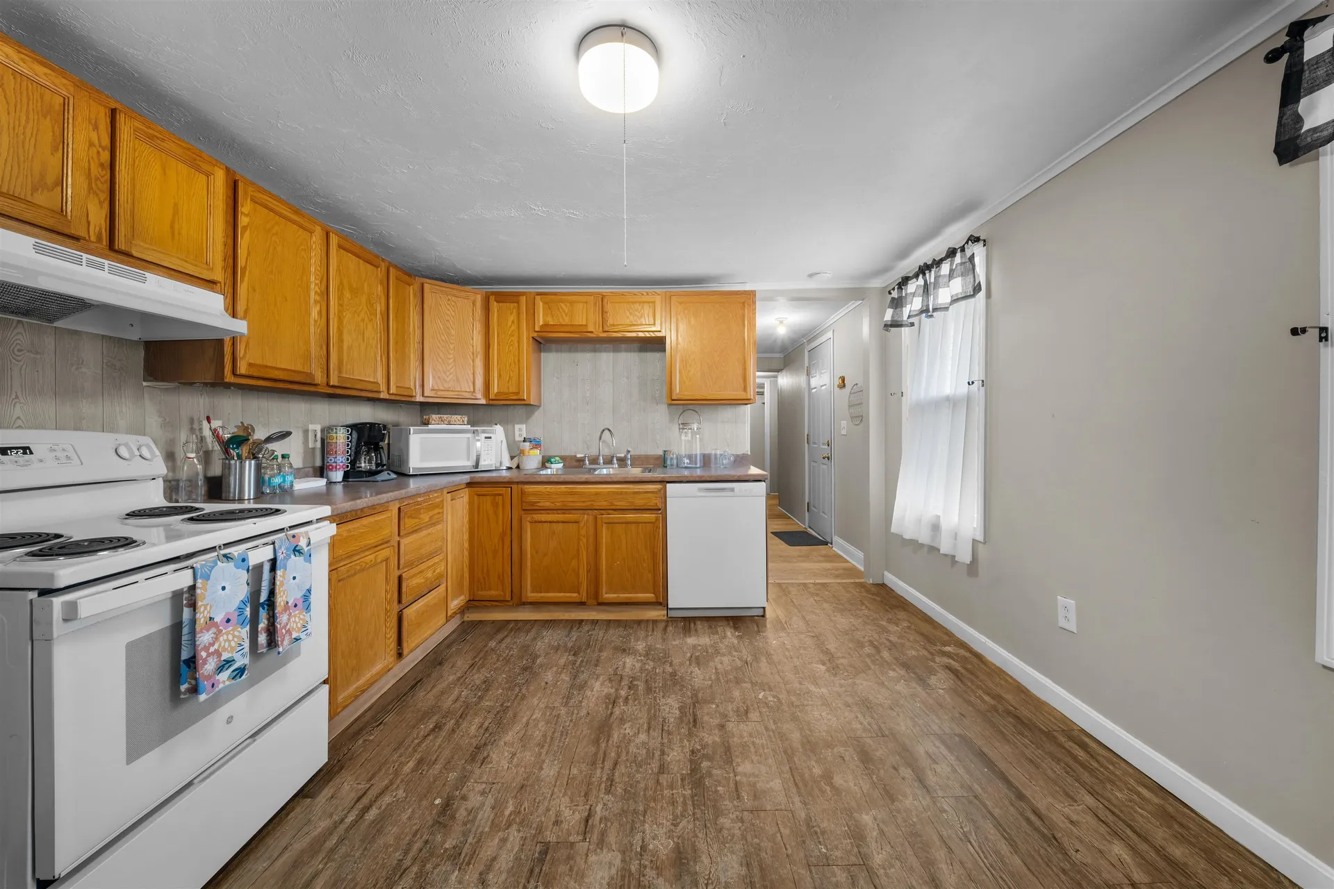 7 Elliott Street Laconia NH 03246