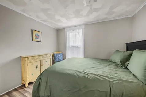 7 Elliott Street Laconia NH 03246