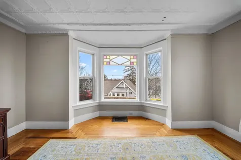 7 Elliott Street Laconia NH 03246